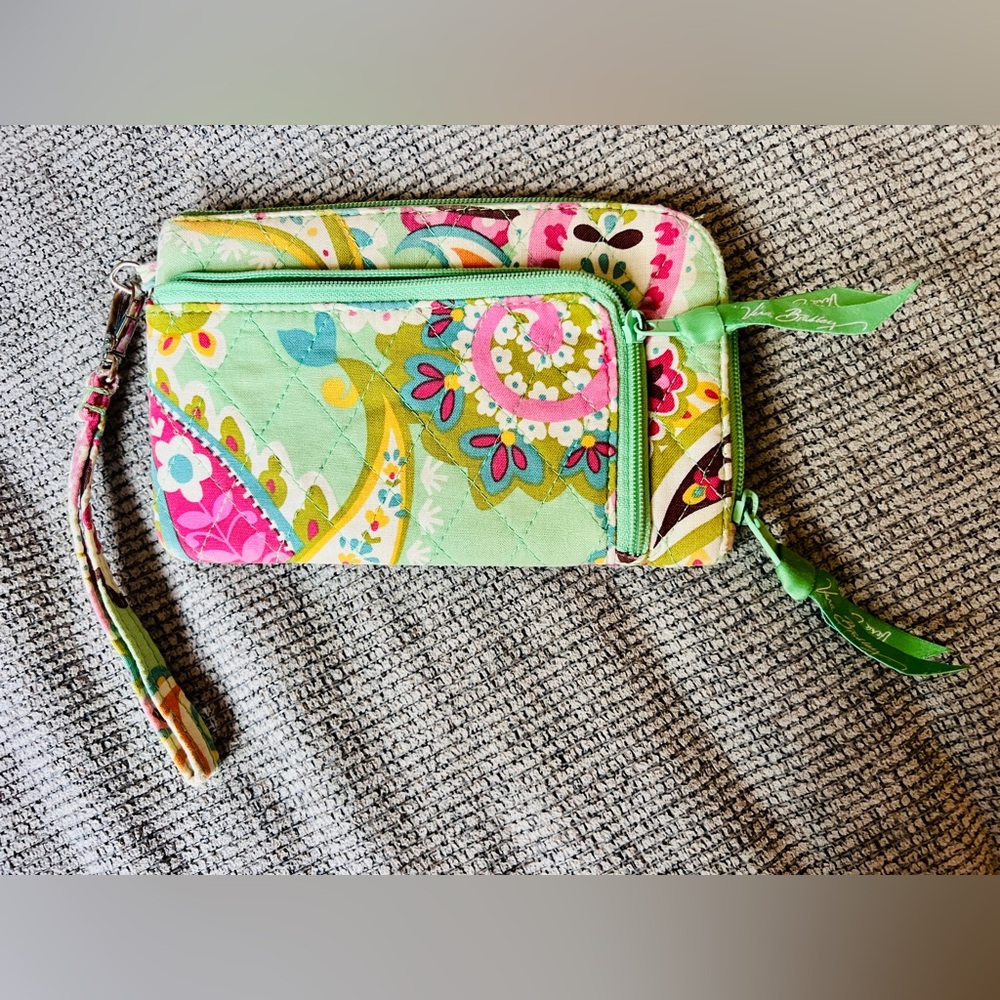 Vera Bradley Zip Zip Tutti Frutti Medium Large Wristlet Wallet Bag Fair To Good